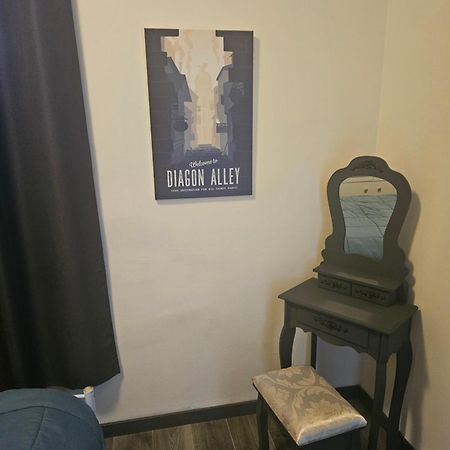 Gray Pearl Apartment Пула Екстериор снимка