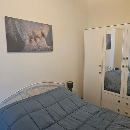 Gray Pearl Apartment Пула Екстериор снимка