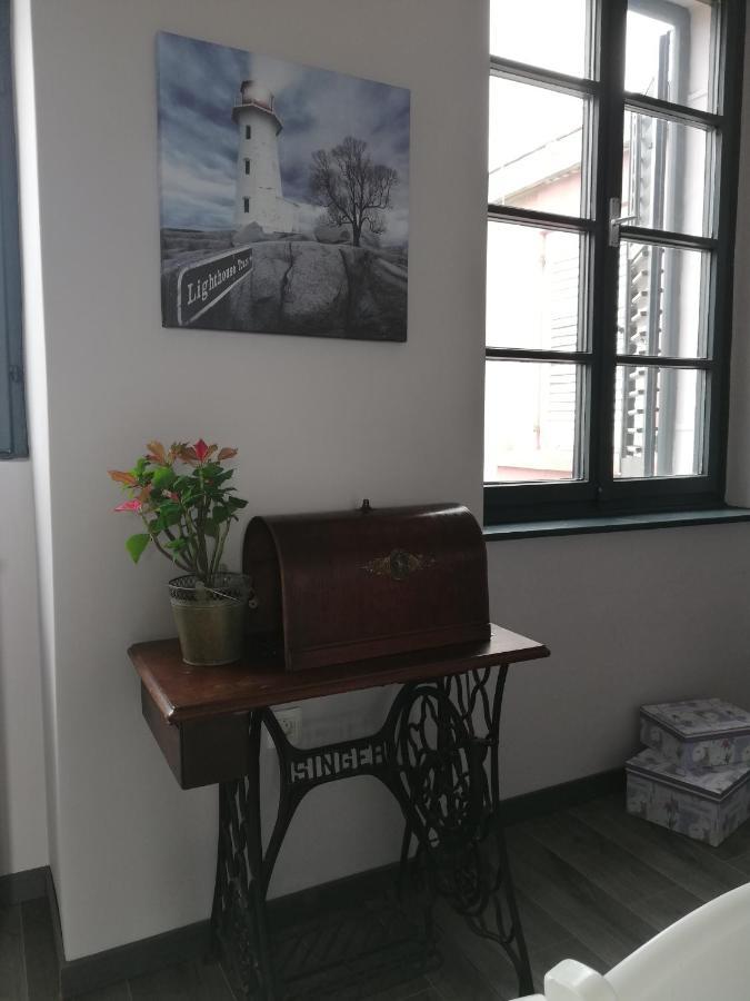 Gray Pearl Apartment Пула Екстериор снимка