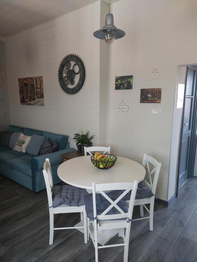 Gray Pearl Apartment Пула Екстериор снимка
