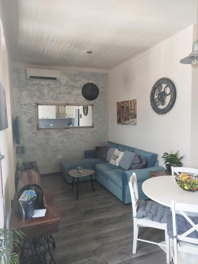 Gray Pearl Apartment Пула Екстериор снимка