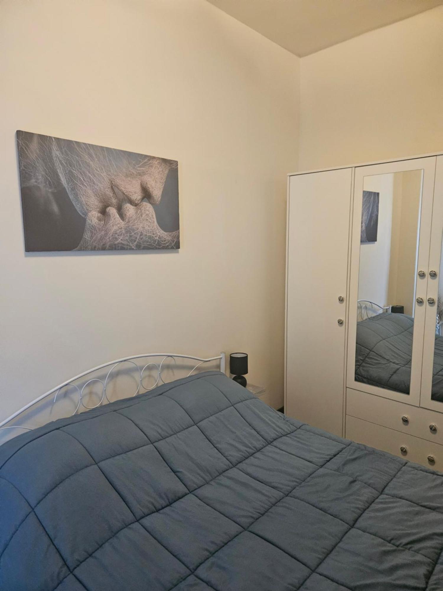 Gray Pearl Apartment Пула Екстериор снимка